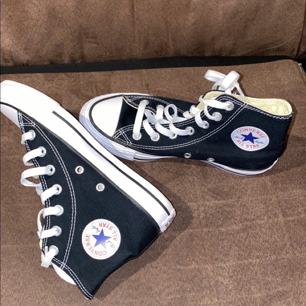 Converse all star sneakers size 5 Brand New